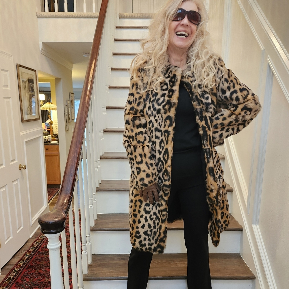 Sandova Stunning New W/O Tag Leopard Print Rabbit Fur Coat, M, $315 - Picture 9 of 9